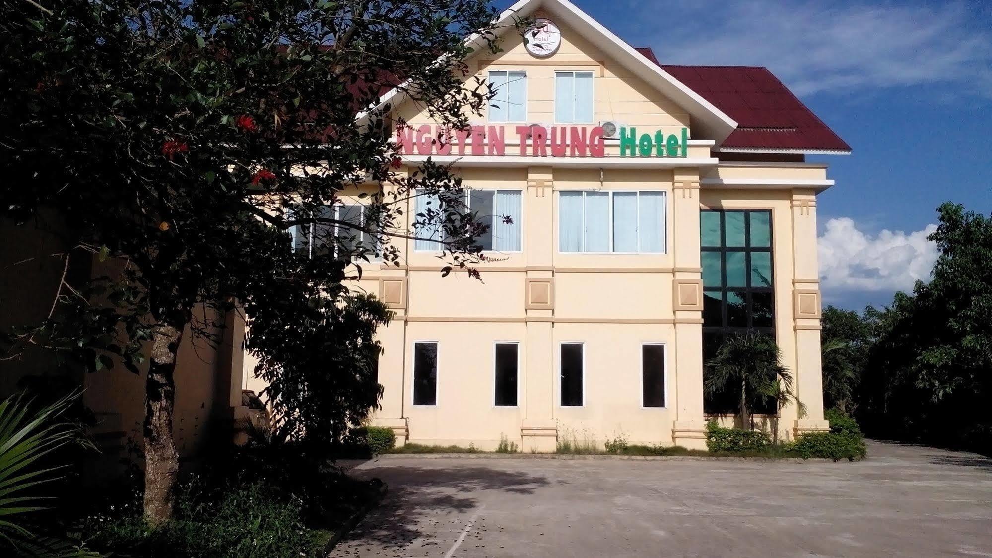 Nguyen Trung Hotel Dong Hoi Bagian luar foto